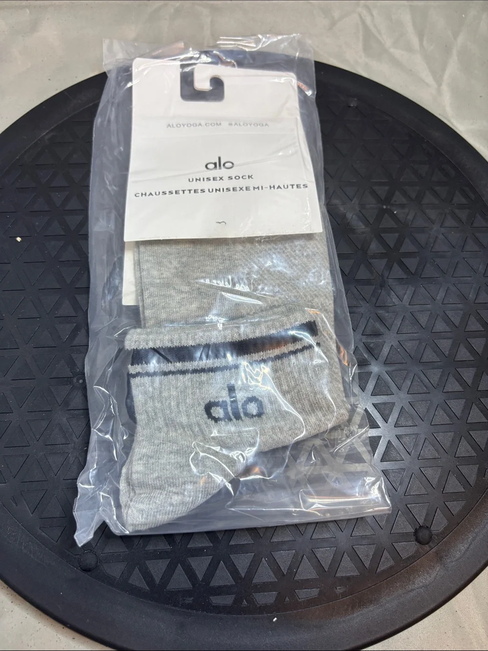 ALO Yoga Light Gray Ankle Socks with Navy Logo Trim